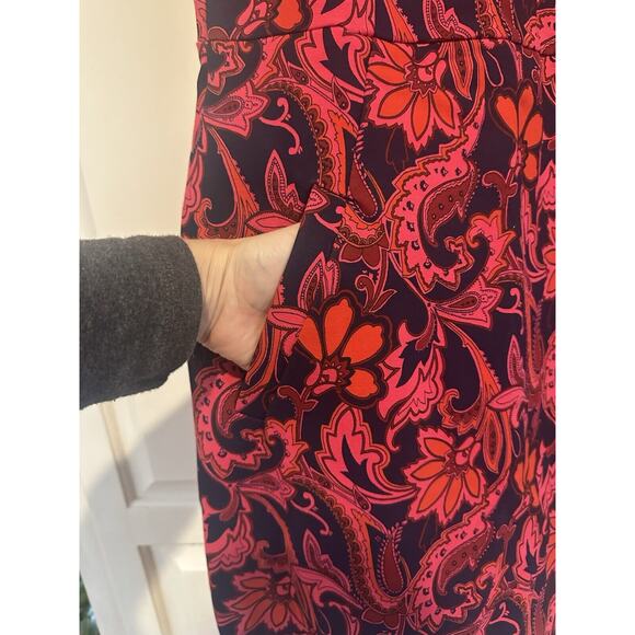 Lands End Colorful Floral Shift Stretch Dress Knee Length Size 12 Pockets - Picture 4 of 13